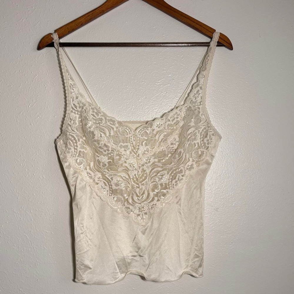 Vintage Vanity Fair Dainty Lace‎ Front See Through Baby Tank Top Size 34/Small